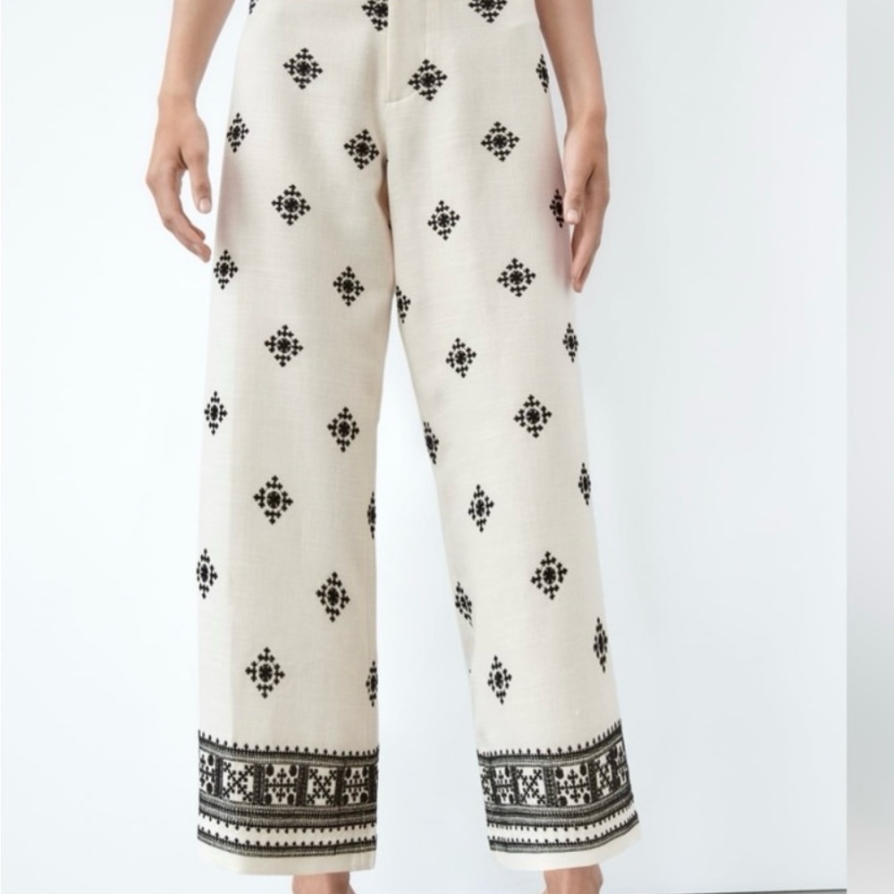 Zara Cream Pants with Black Patterns